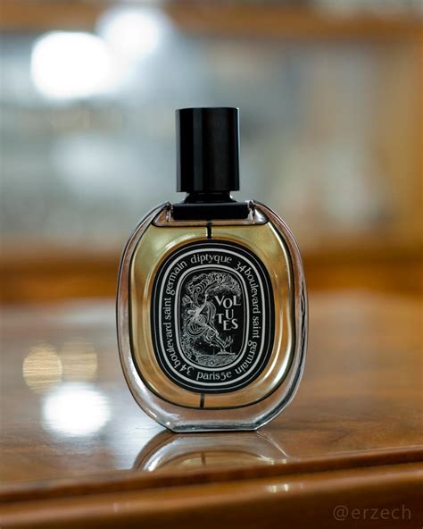 Volutes Eau de Parfum Diptyque for women and men.